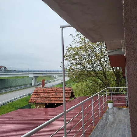 Alojamento de Acomodação e Pequeno-almoço Miselin Vladičin Han